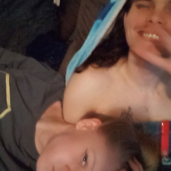 Meet your Posher, Alexis - Picture 3 of 3